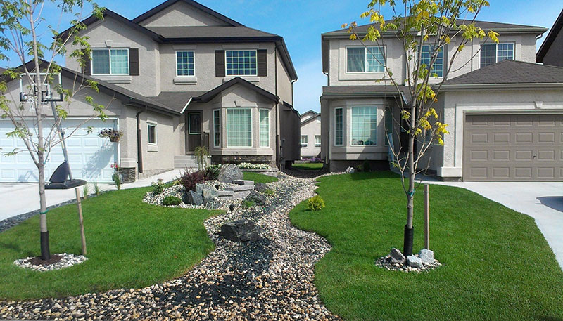 Winnipeg landscaping company, Winnipeg landscaping contractor, Hardscapes, landscape design , patios, walkways, driveways, complete landscape company, water features, outdoor living, outdoor kitchens